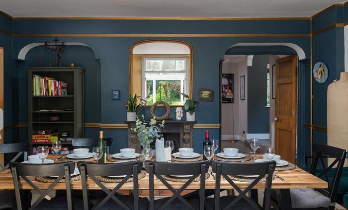 The Cors Country House